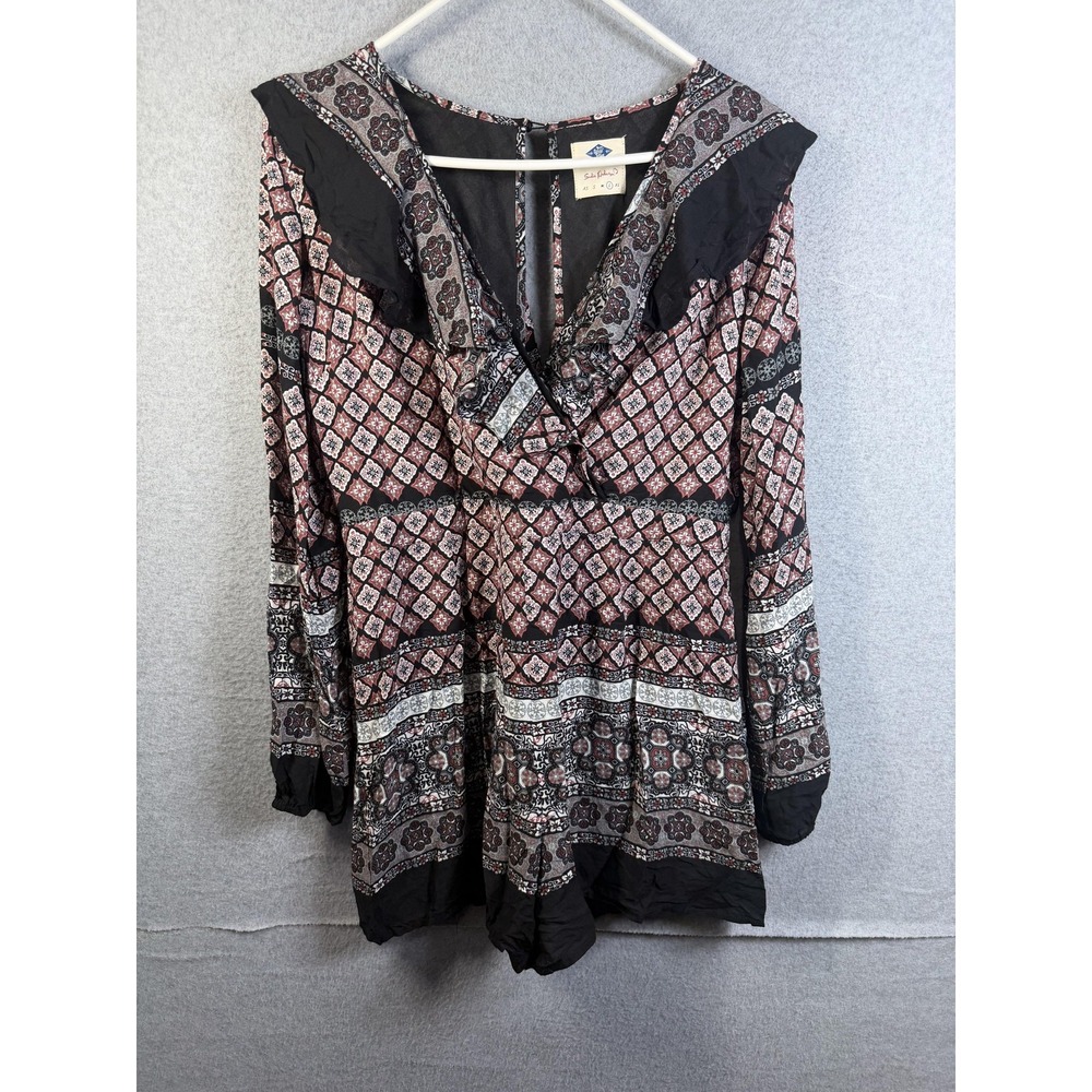 Wild Blue Blouse Womens Large Black Geometric Boho‎ Open Back Ruffle Tunic Top
